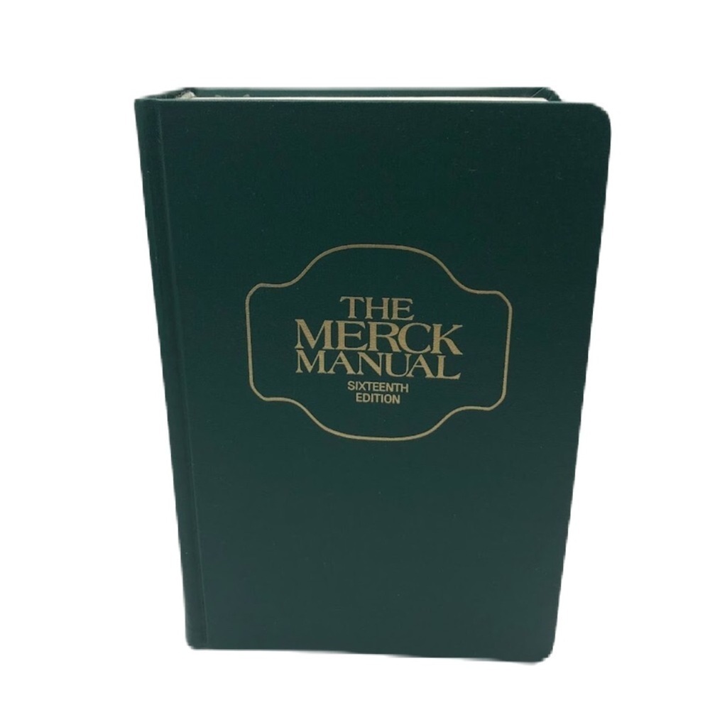 Vintage 1992 The Merck Manual of Diagnois and Therapy Sixteenth Edition Hardback